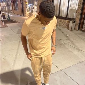 Meet your Posher, Antonio